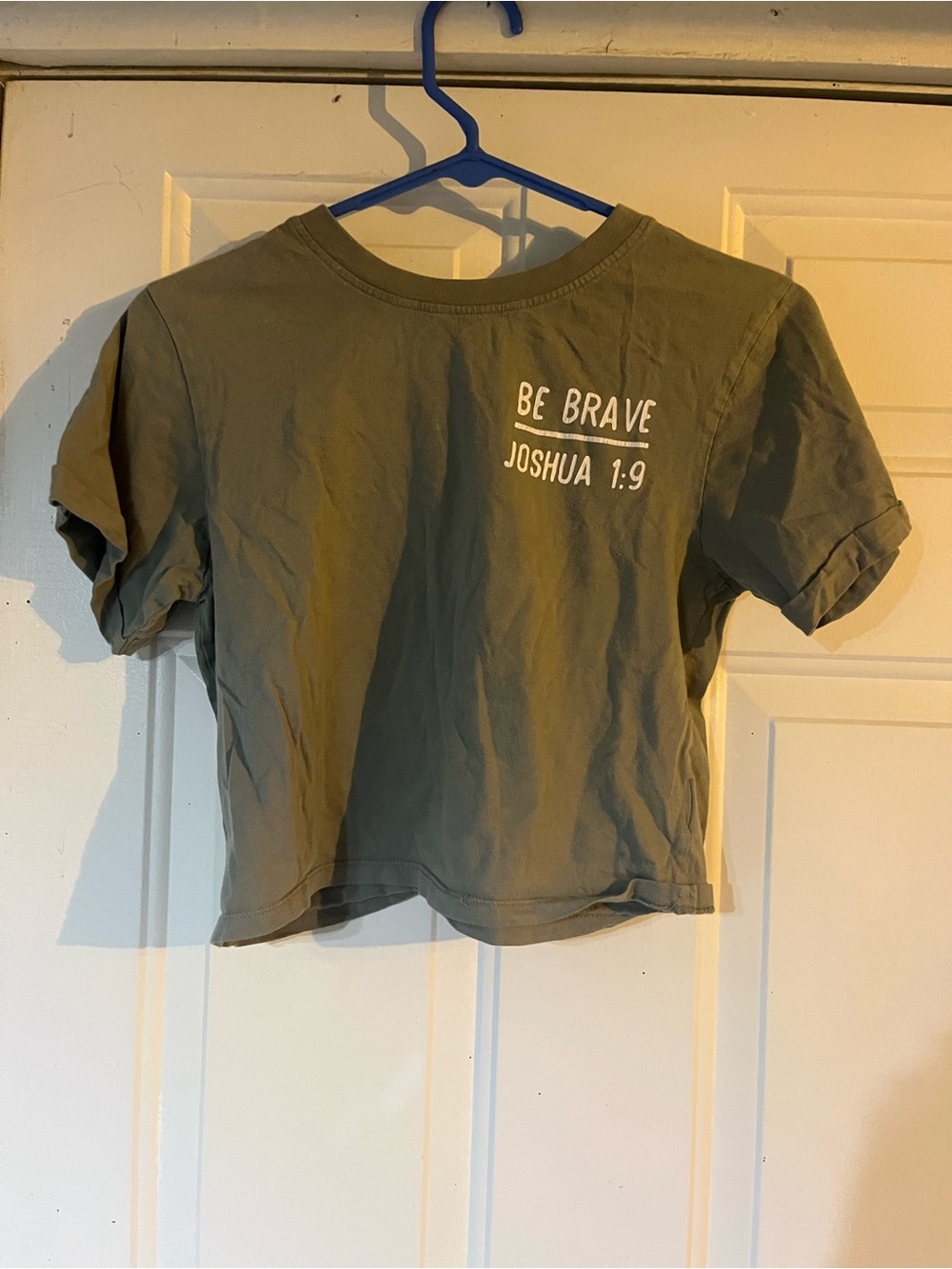 Vibe Grey "Be Brave Joshua 1:9" Short Sleeve Tee